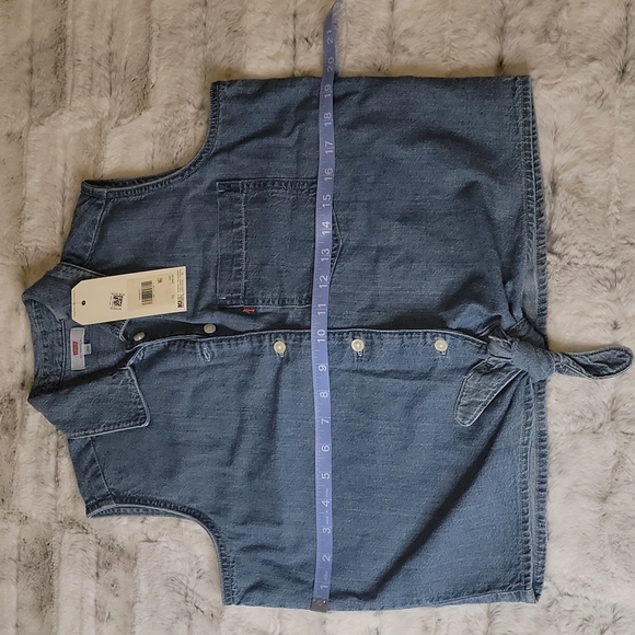 Levi's Denim Shirt - Picture 7 of 9